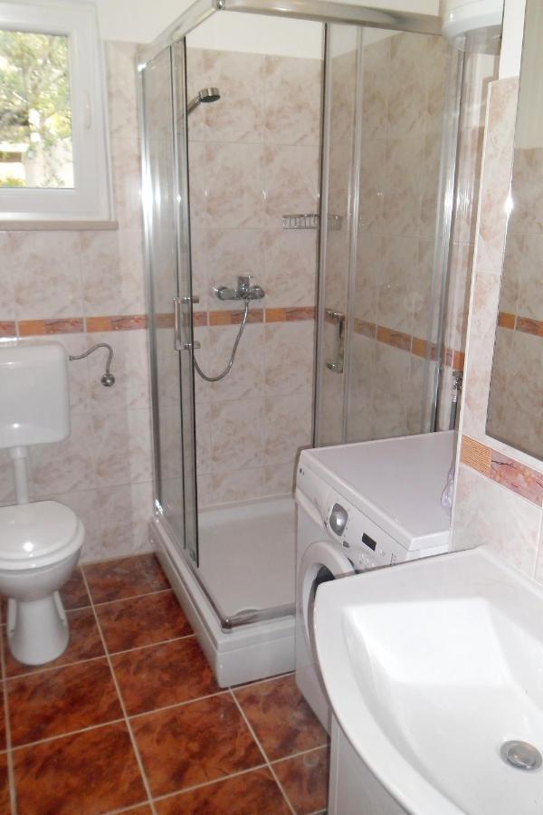 Apartments By The Sea Splitska, Brac - 2923 Postira Zewnętrze zdjęcie